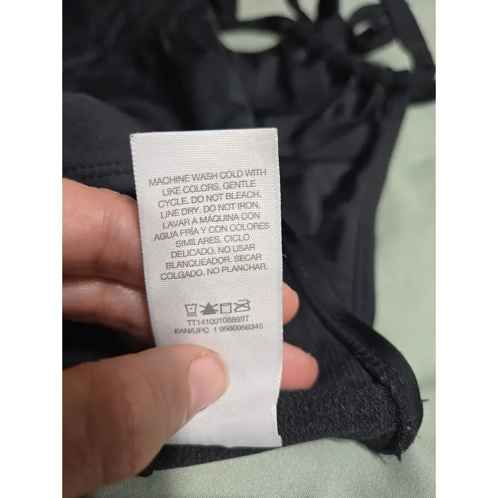 Time and tru large women's black swim top